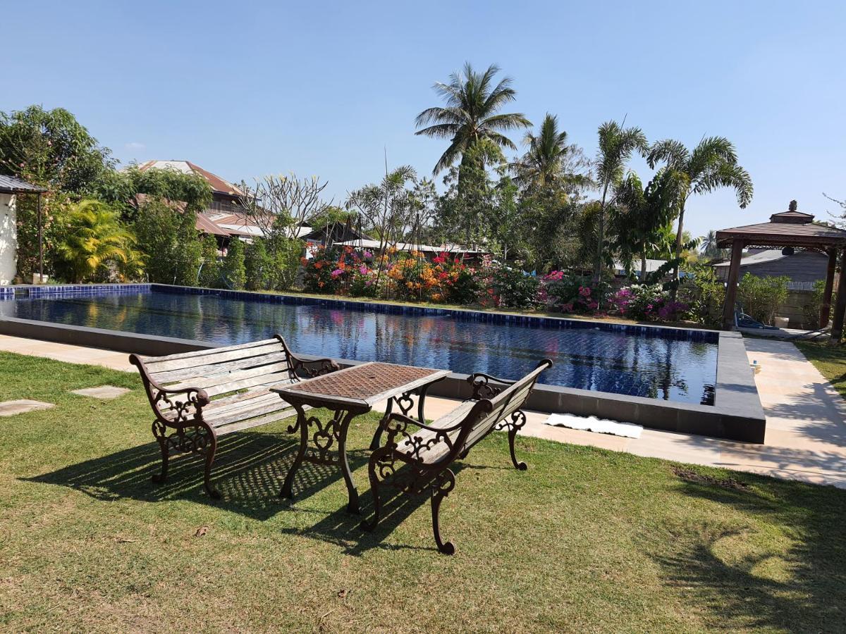 Nadee Resort Udon Thani Luaran gambar