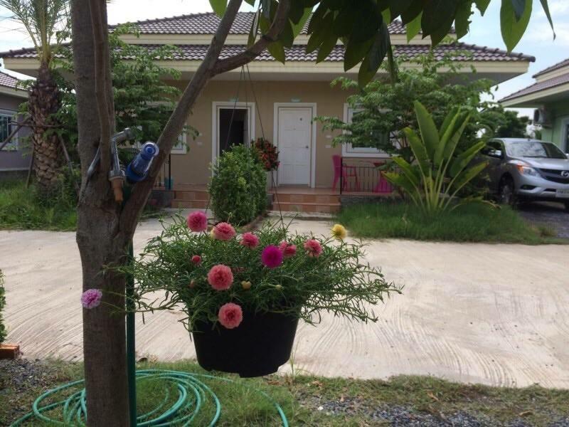 Nadee Resort Udon Thani Luaran gambar