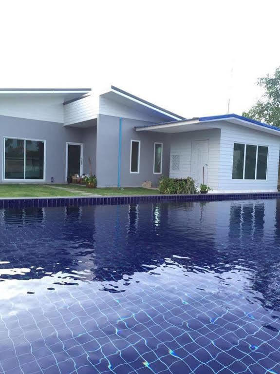 Nadee Resort Udon Thani Luaran gambar
