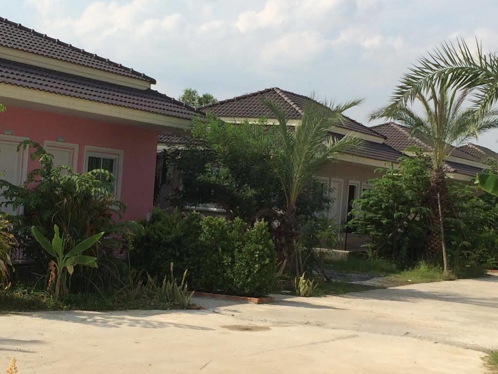 Nadee Resort Udon Thani Luaran gambar